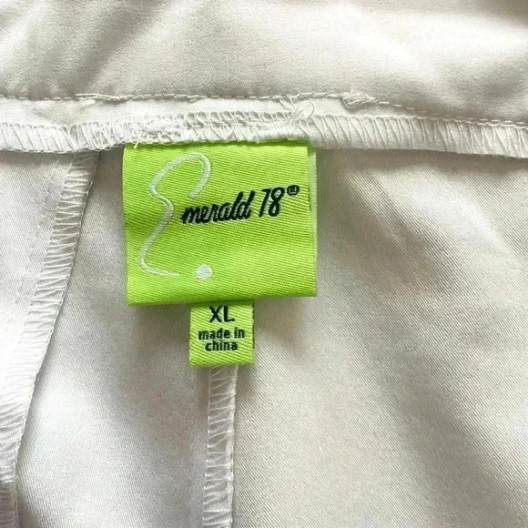 NWT Emerald 18 White Cropped Capri Pants Size XL - Picture 4 of 6